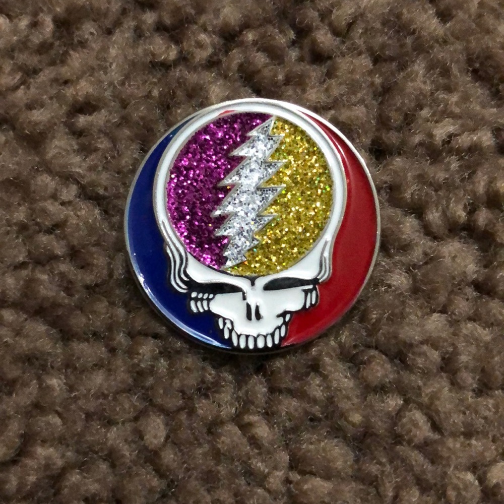 Grateful Dead stealie pin